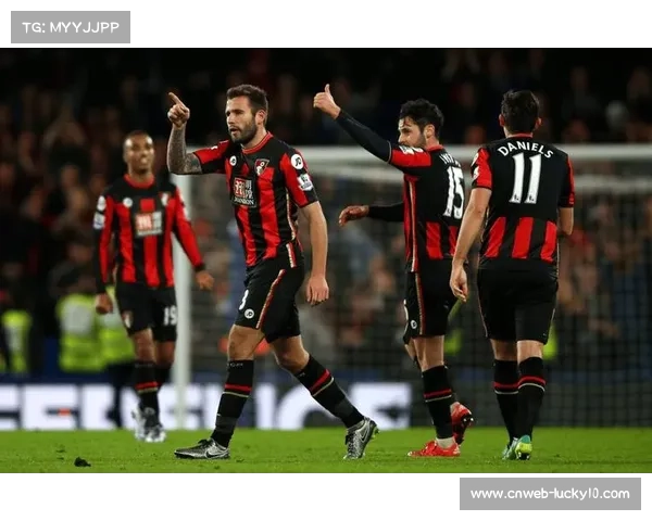 英超：阿斯顿维拉对阵伯恩茅斯，主场大胜稳居前列